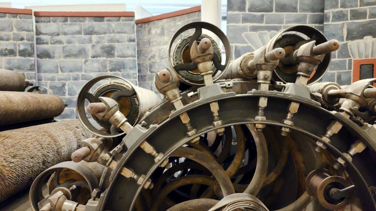 Making Yarn: What’s on the cards? Part One